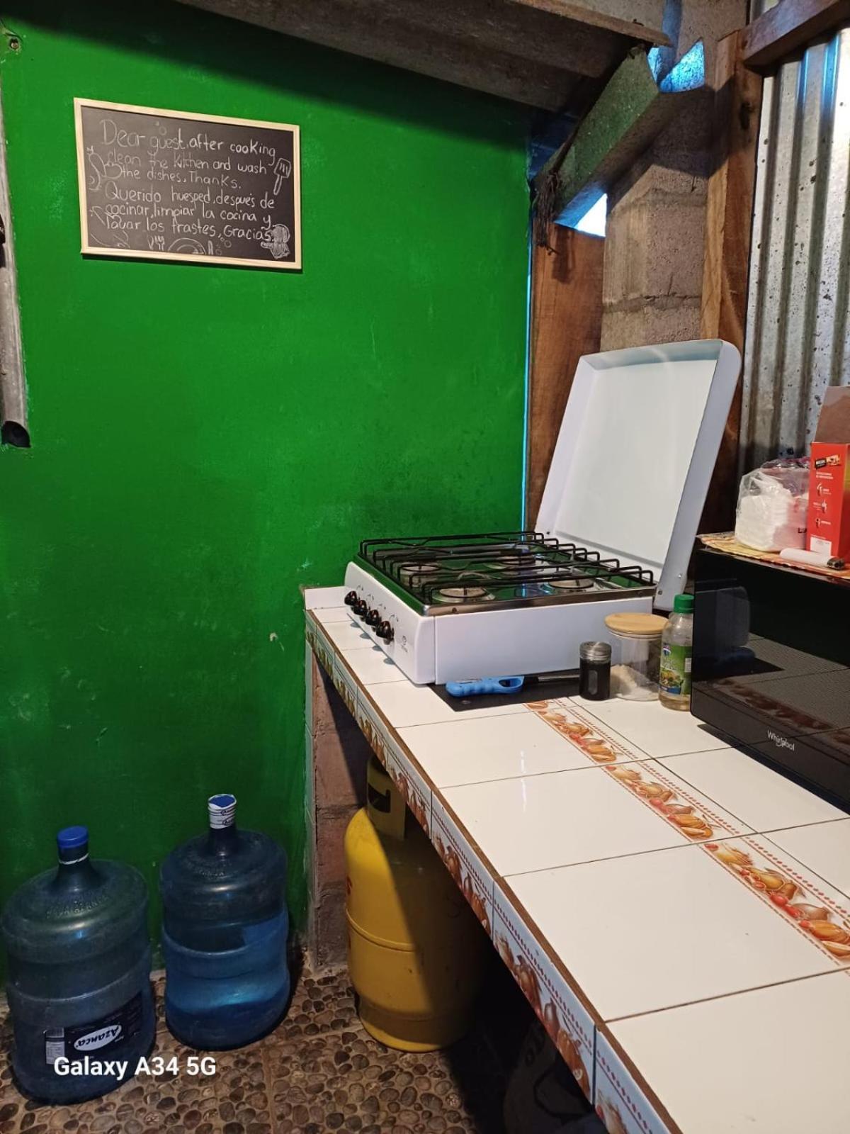 Hostal Nina Oly Tamanique Екстериор снимка